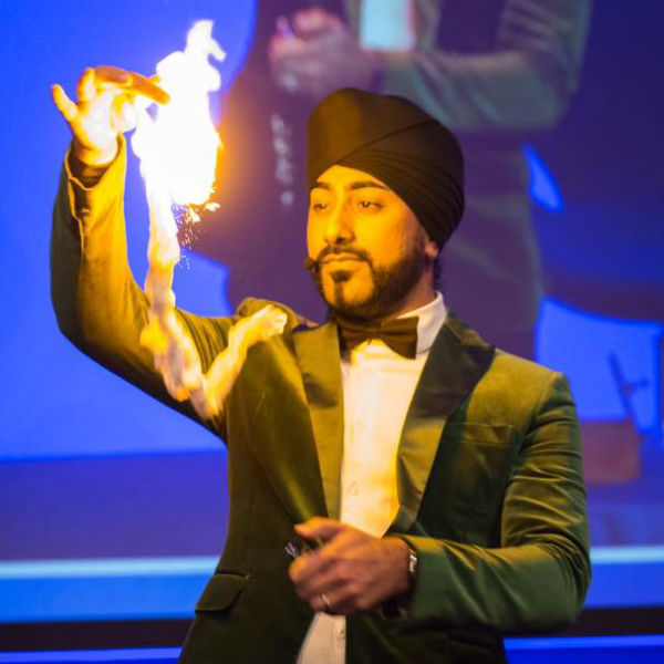 Magician Magic Singh 
