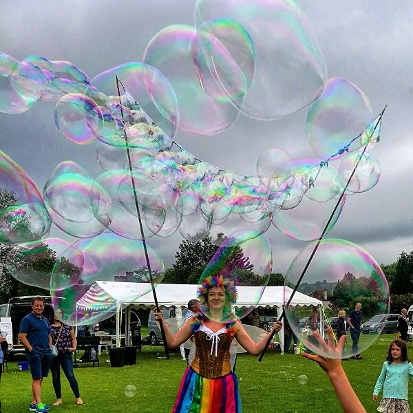 Bubble Performers (Walkabout)