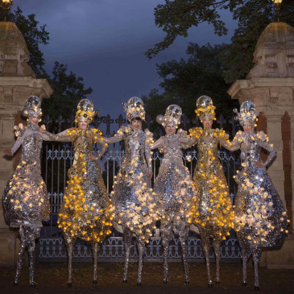 Stilt Walkers (Glittering Stilt Divas) 