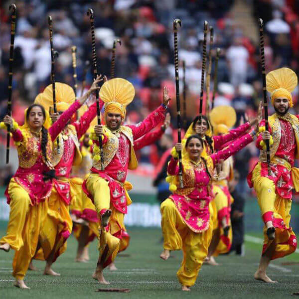 Bhangra Dancers (Masters of Bhangra)