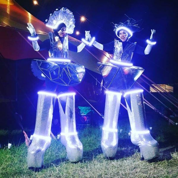 Stilt Walkers (The Mirror Bellas) 