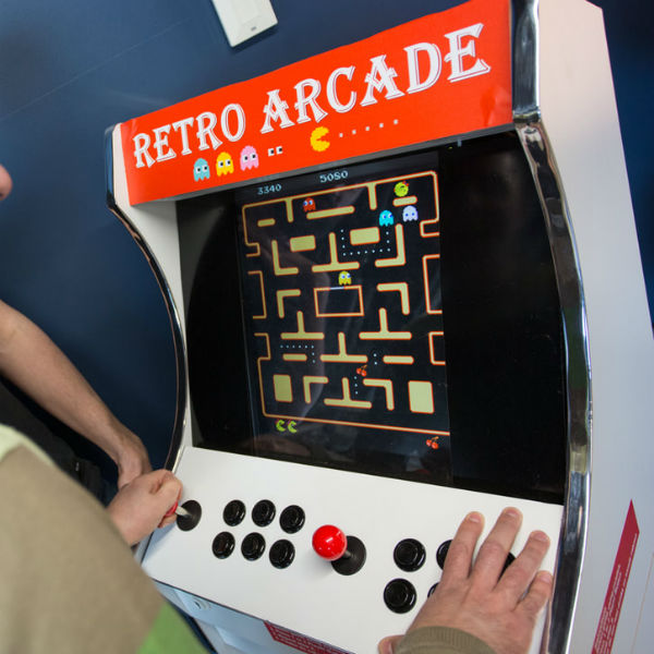 Arcade Games Machine (Retro)