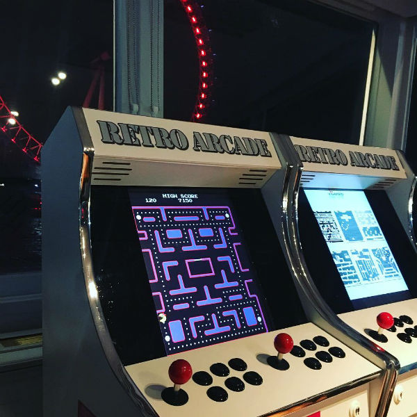 Arcade Games Machine (Retro)