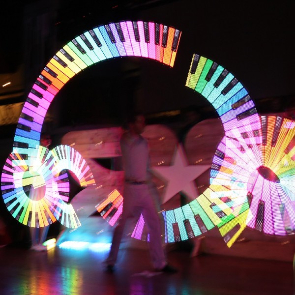 LED & Glow Show 