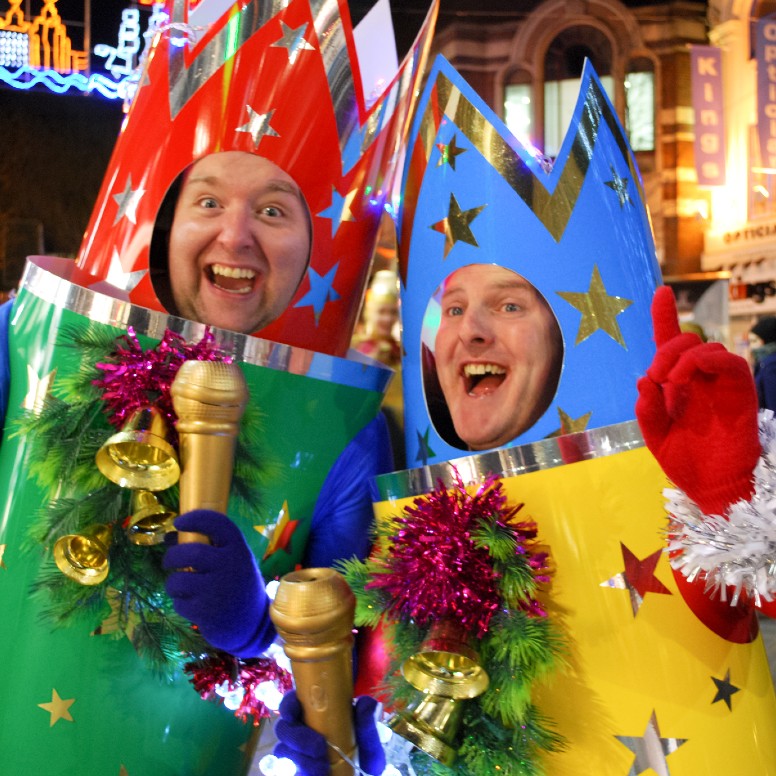 Carol Singing Christmas Crackers