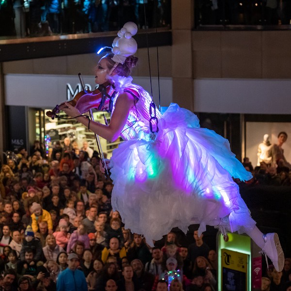 Aerial Violinist 