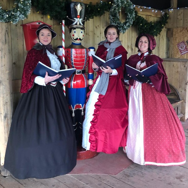 Carol Singers (The Victorians)