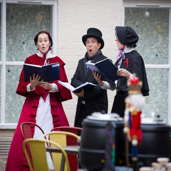 Carol Singers (The Victorians)