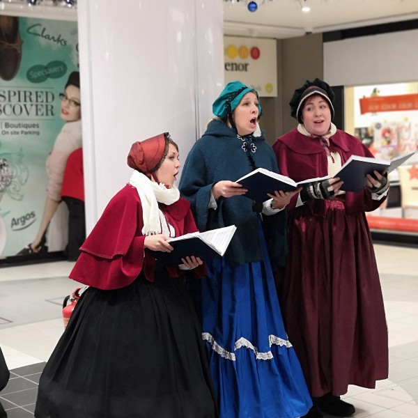 Carol Singers (The Victorians)