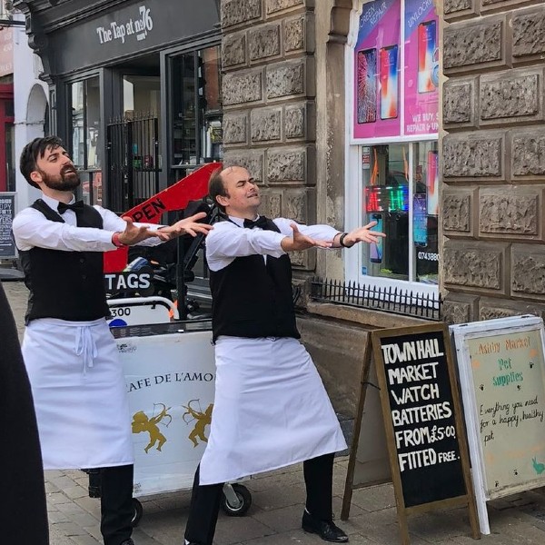 Comedy Waiters Show / Walkabout