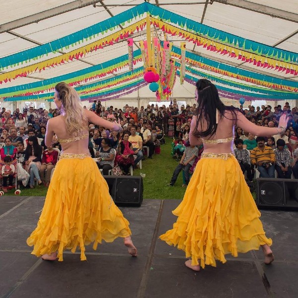 Bollywood Dancers (Fusion Beats) 