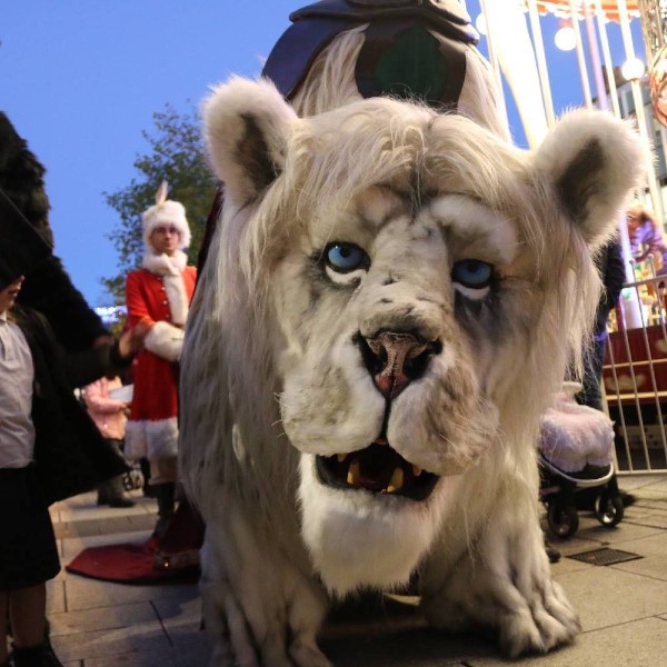 Animatronic Snow & Summer Lion 