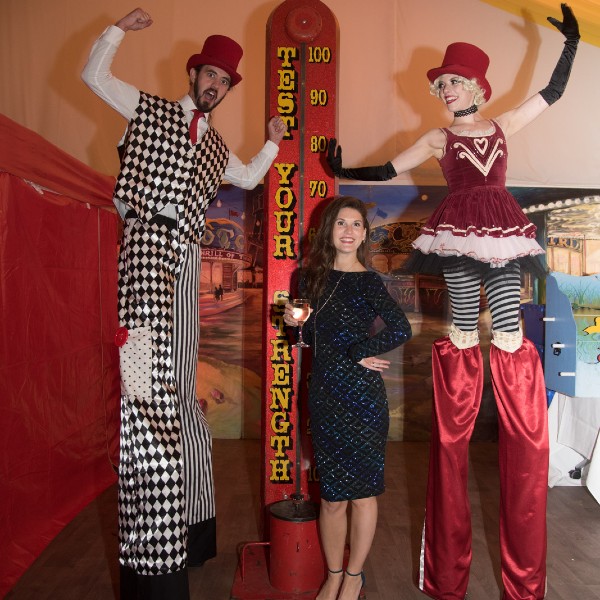 Stilt Walkers (The Skyscrapers)