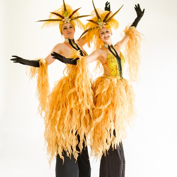 Stilt Walkers (The Skyscrapers)