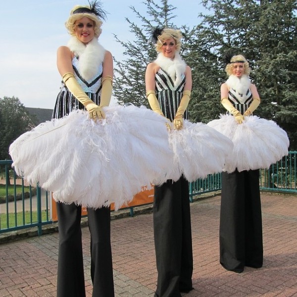 Stilt Walkers (High Risers) 