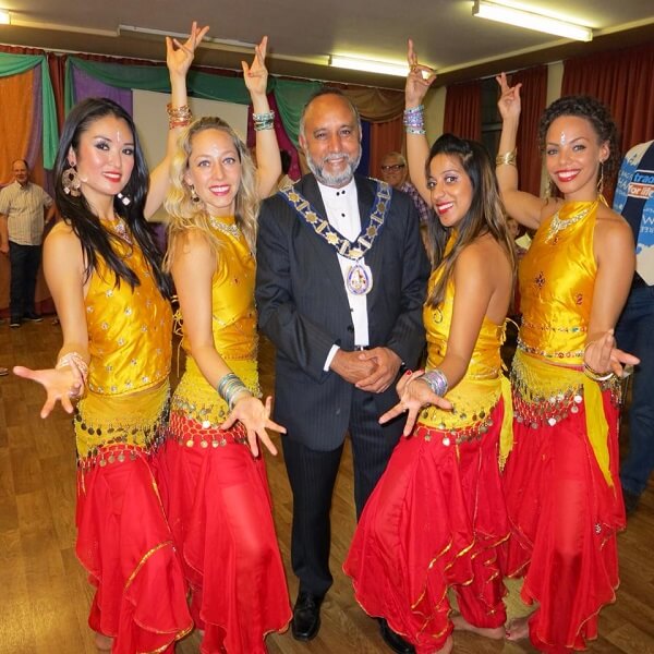 Bollywood Dancers (Bollywood Lights) 