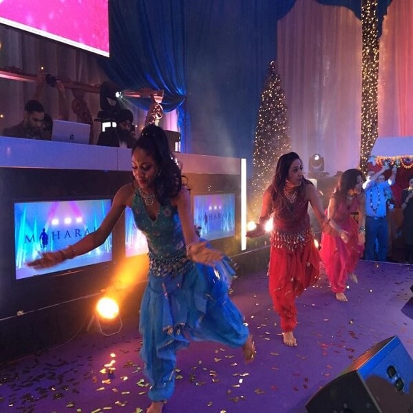 Bollywood Dancers (Bollywood Lights) 