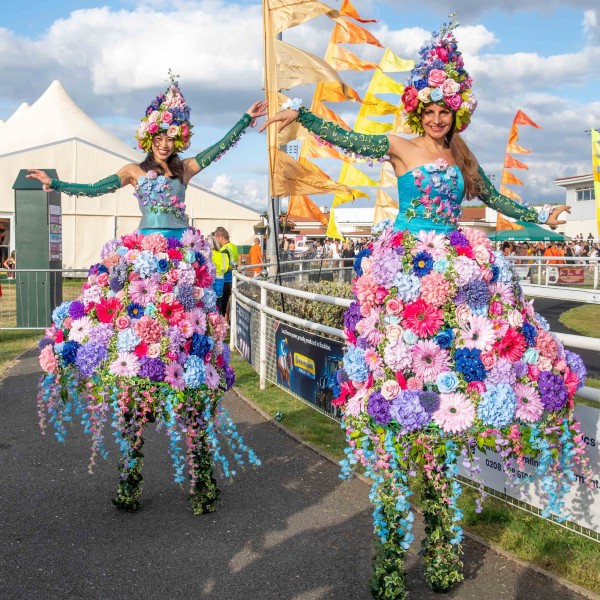 Stilt Walkers (Flower Walkers) 