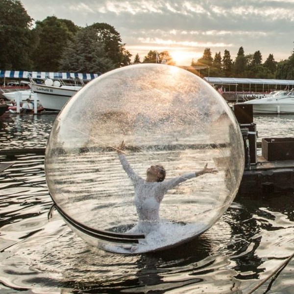 Bubble Contortionists
