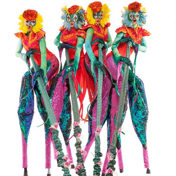 Stilt Walkers (The Dragons) 