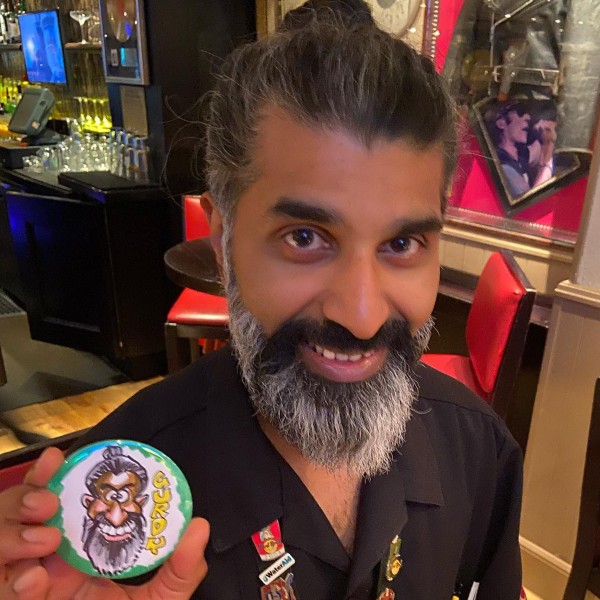 Caricaturist (Badges, Keyrings, Mugs)