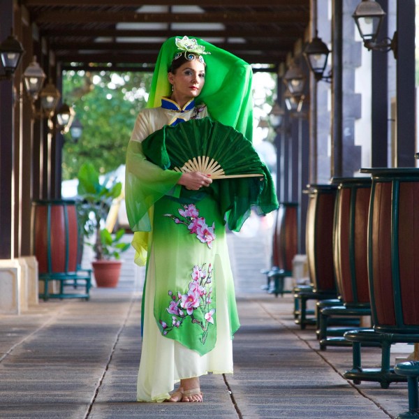 Chinese Fanveil Dancers