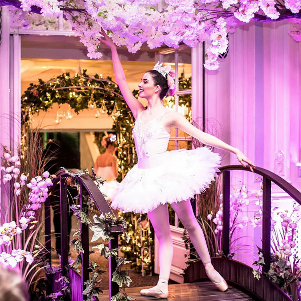 Ballet Dancers