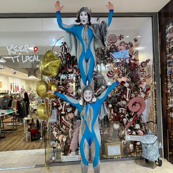 Acrobatic Ice Elves