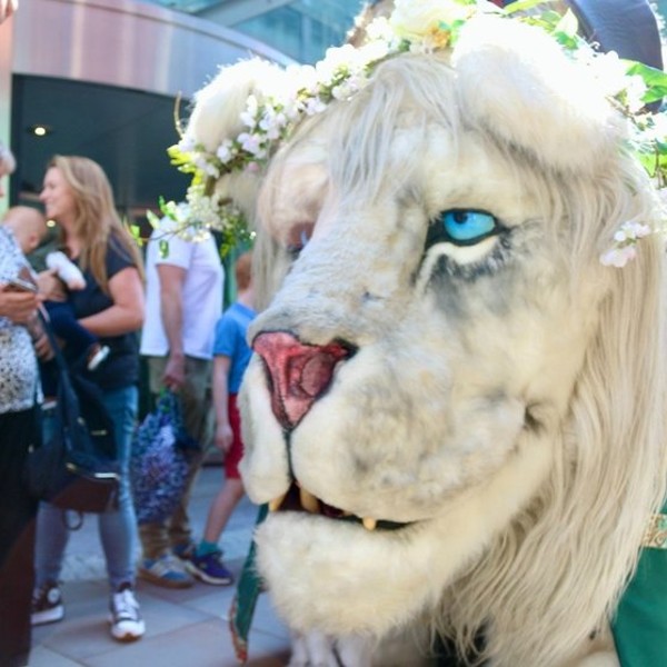 Animatronic Blossom Lion