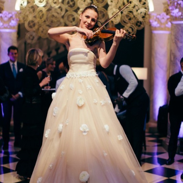 Stilt Walking Violinist