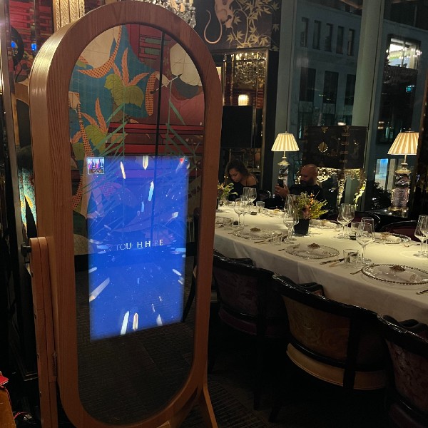 Vintage Magic Mirror Photo Booth 