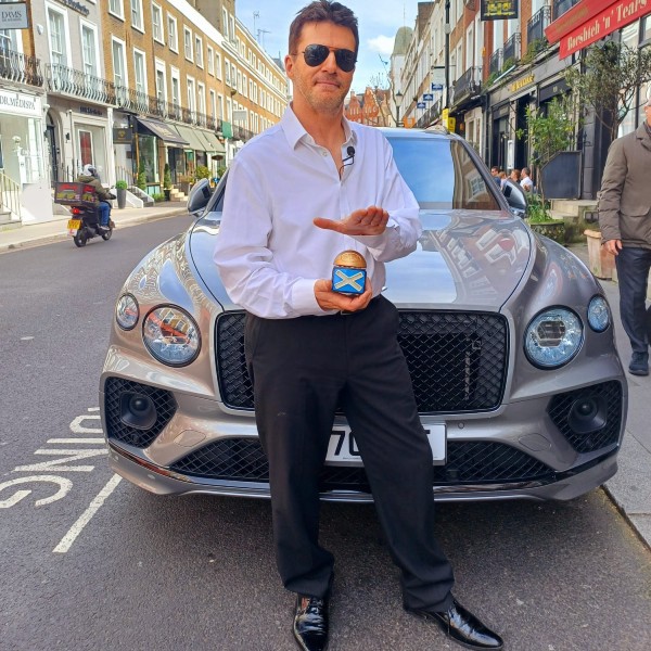 Simon Cowell Lookalike 