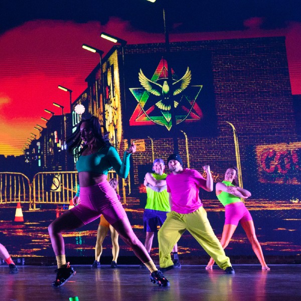 Street and Breakdancers (Breakin Beats)