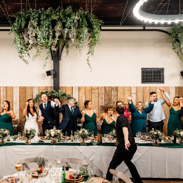 Singing Waiters (The Uninvited Guests) 