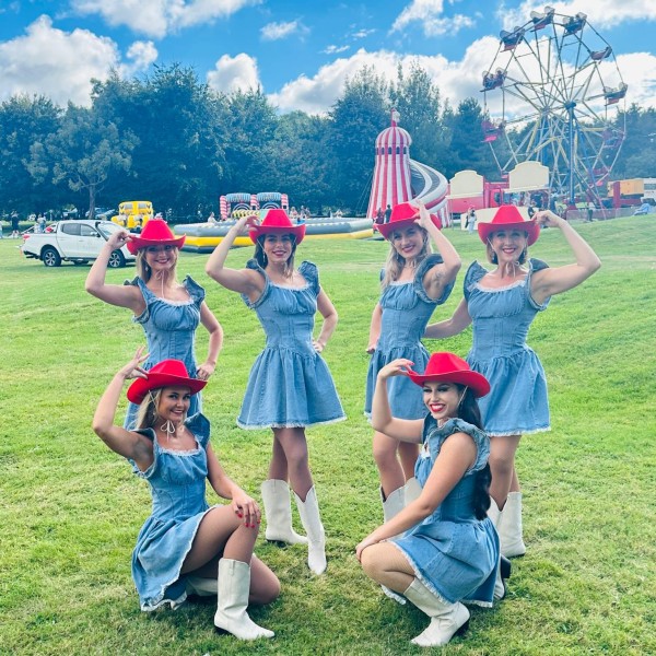 Line Dancers (Majestic) 