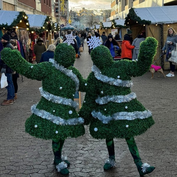 Human Hedge People