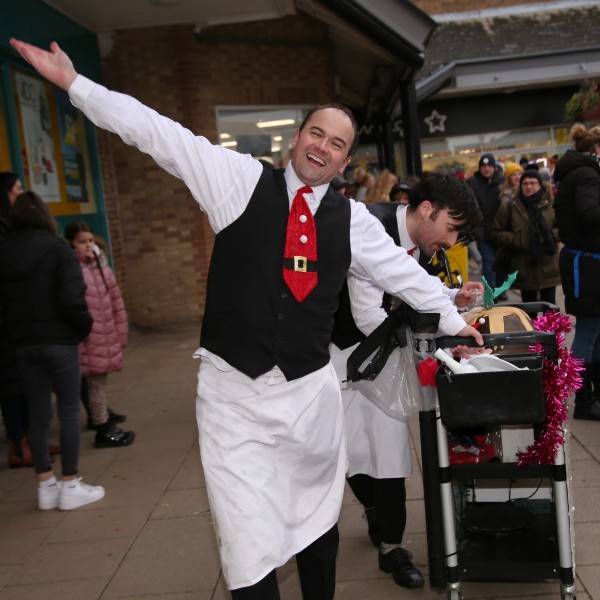 Christmas Comedy Waiters – Walkabout & Show
