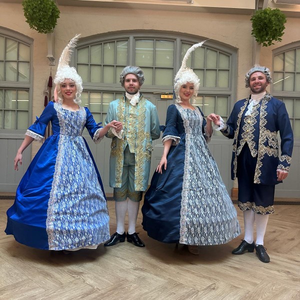 Baroque Dancers